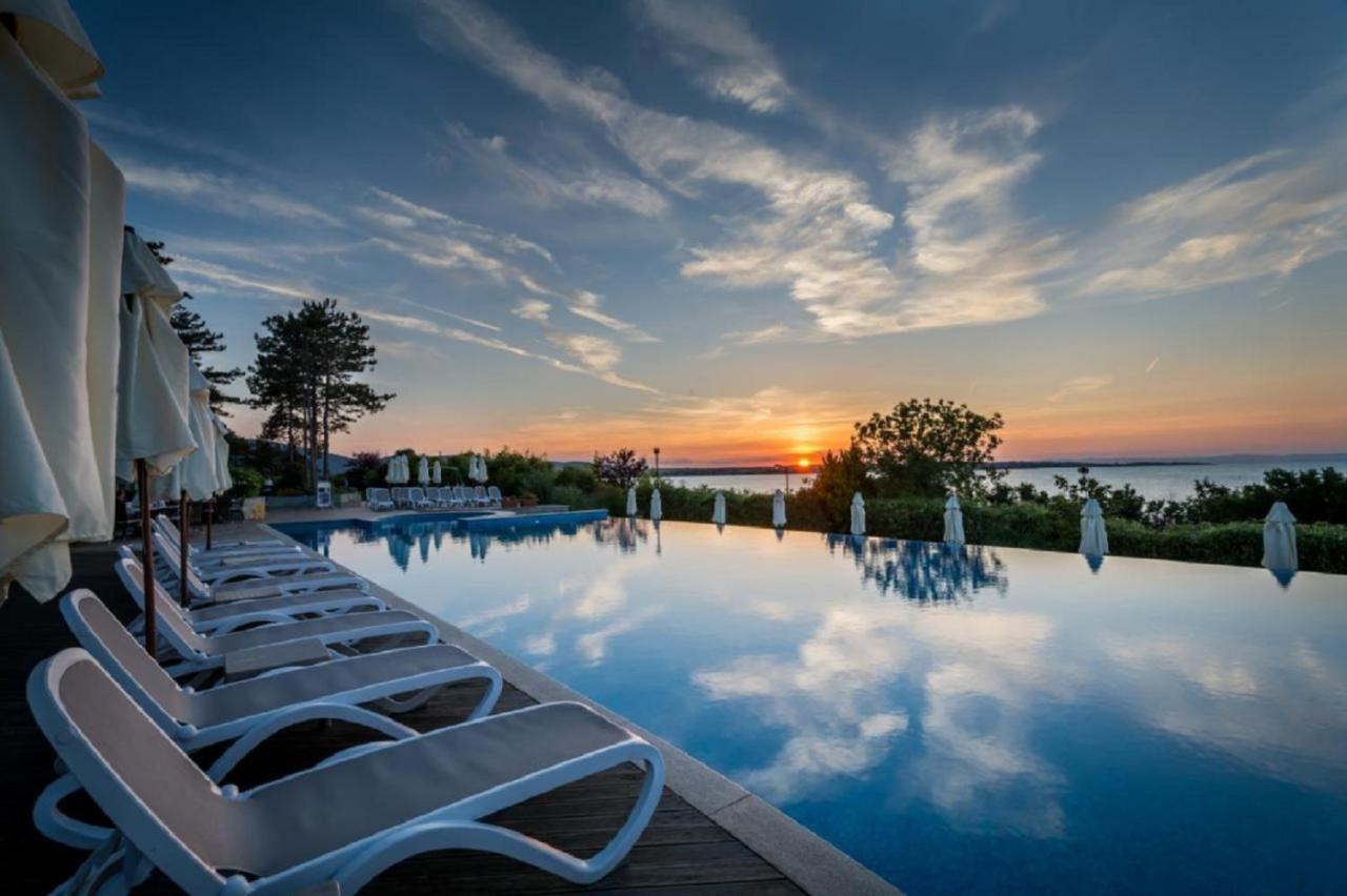 Eve Santa Marina Studios - Sea, Pools, Relax โซโซโปล ภายนอก รูปภาพ